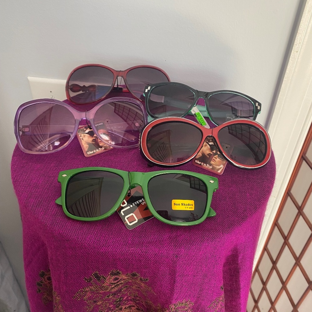 Set of 5 NEW SUNGLASSES